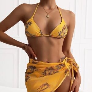 NWT Yellow Patterned Suit & Sarong Set